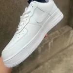 A*r F*rce-1 white sneaker - Image 2