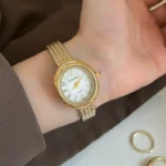 Retro exquisite Watch