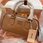 MIU Versatile Shoulder Bag