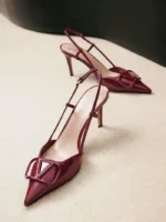 Pointed Kanglida V-brand heels-Burgundy - Image 2