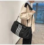Spacious bag for travel - Image 2