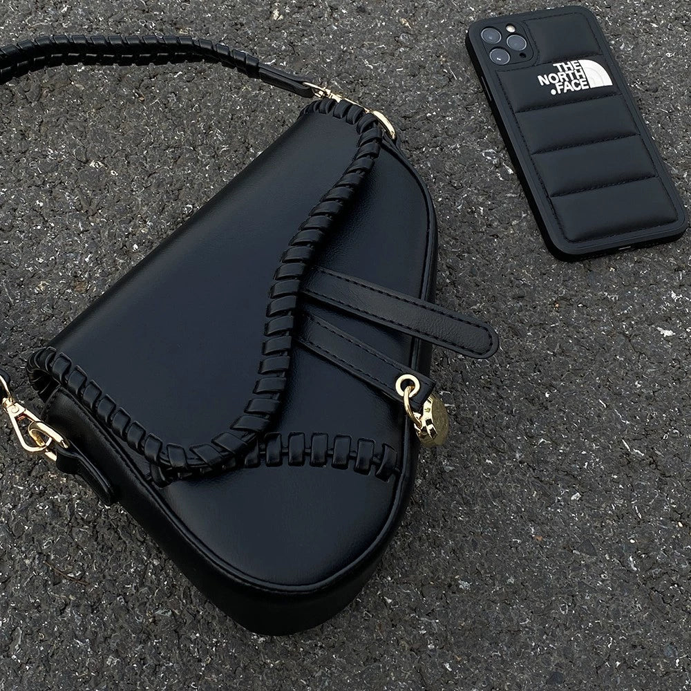 imgi_2_O1CN01iD3s7f2IAGhkVClxs__2209194299245-0-cib_jpg High-End New Black Saddle Bag - Image 1