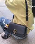 Tortyburch curved underarm bag - Image 2